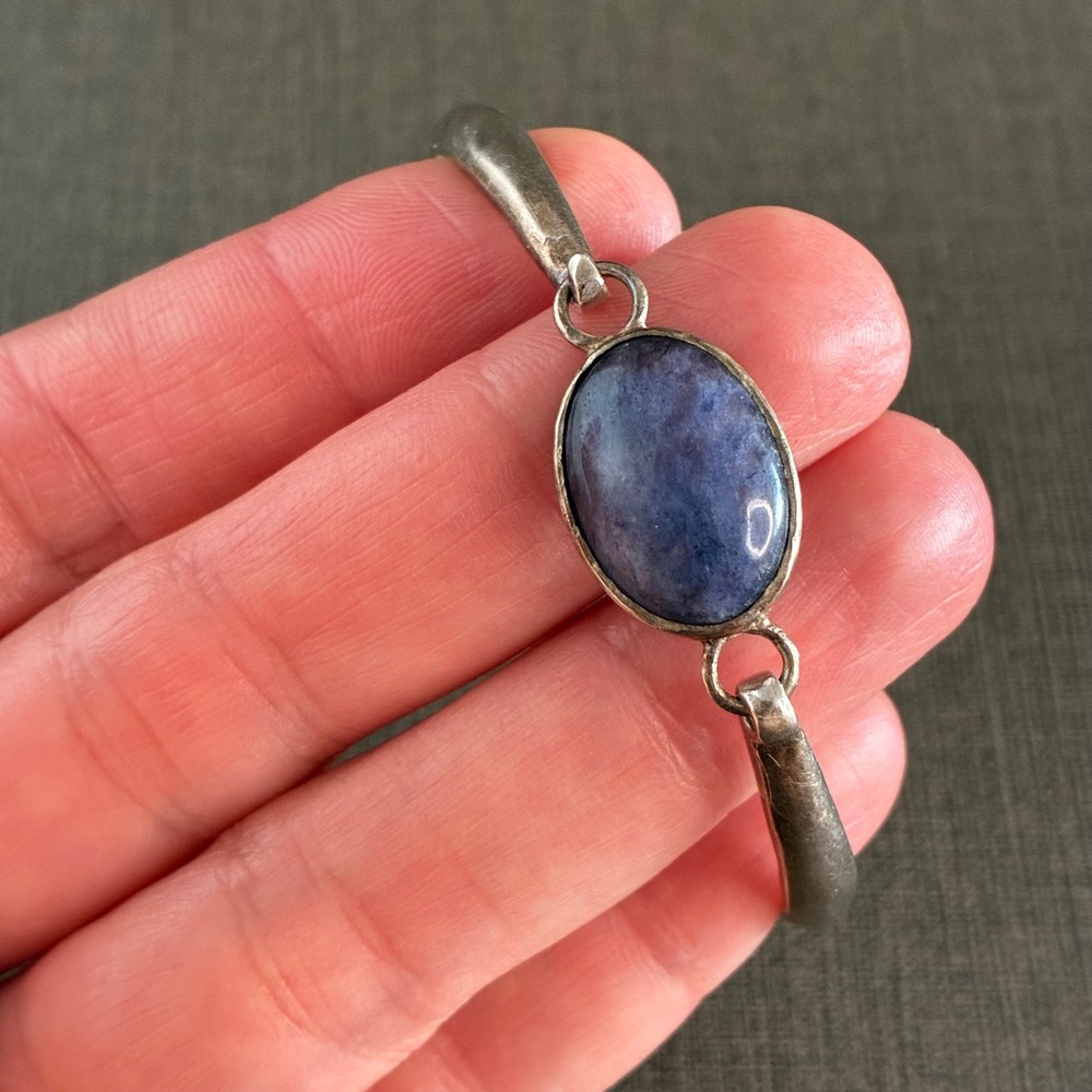 Vintage Bracelet Sterling Silver Sodalite Oval Hinged Bangle Signed DV 925
